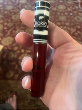 Kokie Professional Liquid Lipstick in Cerise